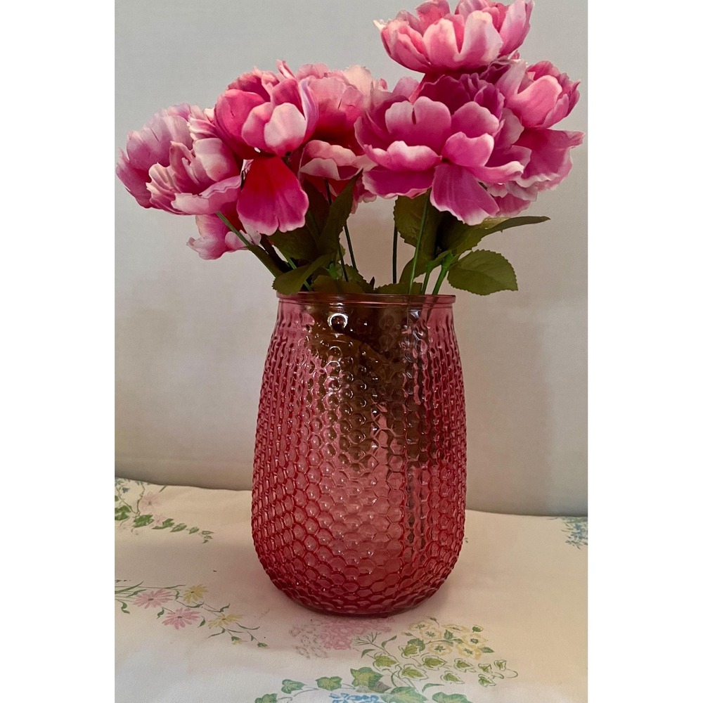 vintage-style glass vase pink hobnail pattern, - Picture 3 of 3